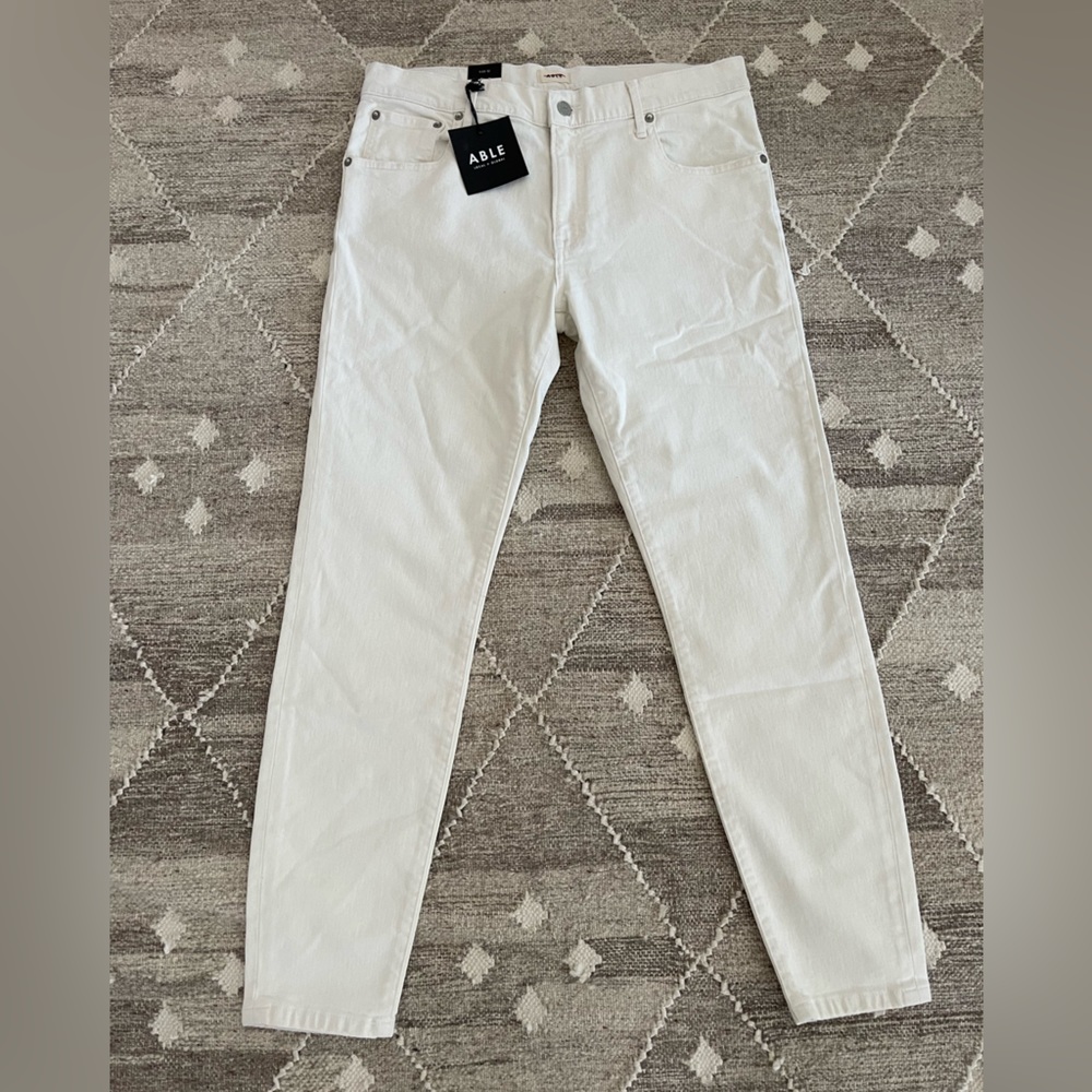 Able NWT jeans, white, size 32, summer